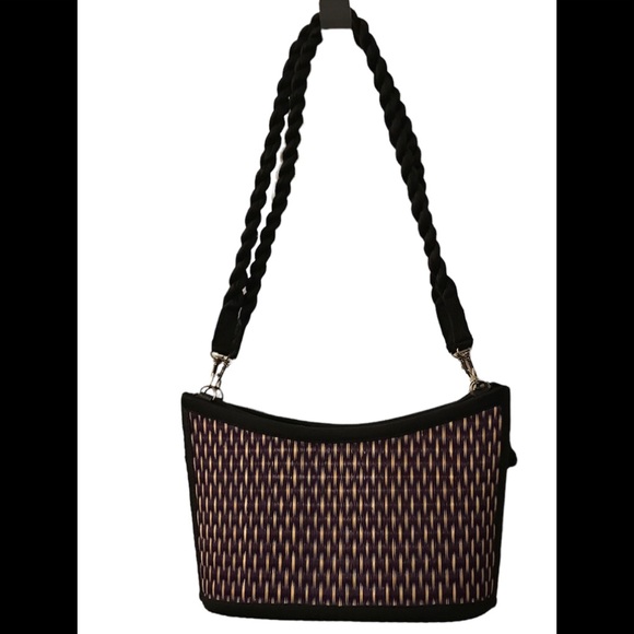 Purple Baskets of Cambodia Handbag Medium size EUC - Picture 2 of 9